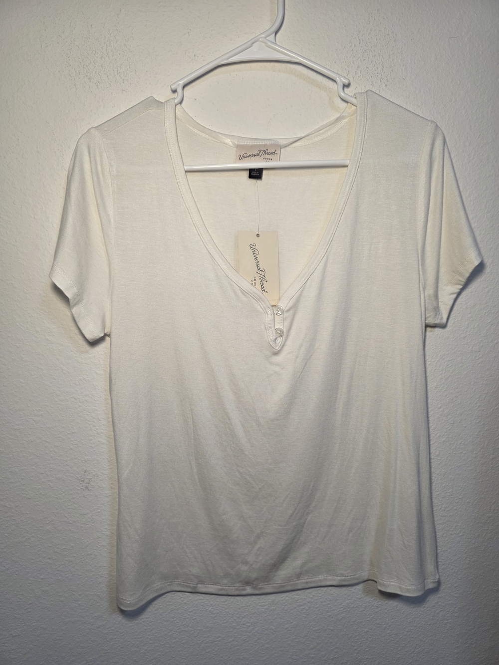 Universal Thread short-sleeved Henley Shirt‎ Large